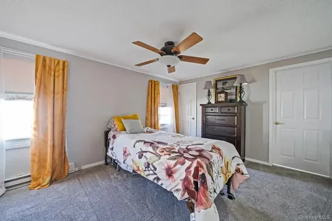 2 Dogwood Lane Manorville NY 11949
