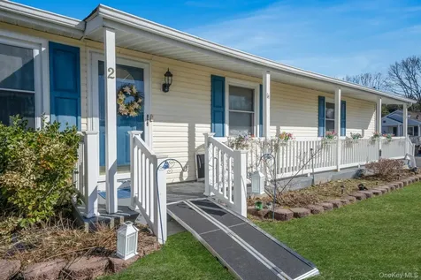2 Dogwood Lane Manorville NY 11949