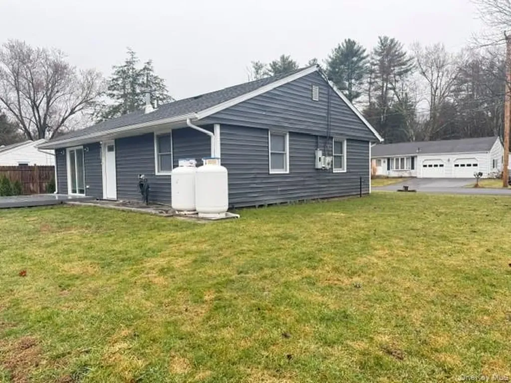 30 Melissa Road Kingston NY 12401