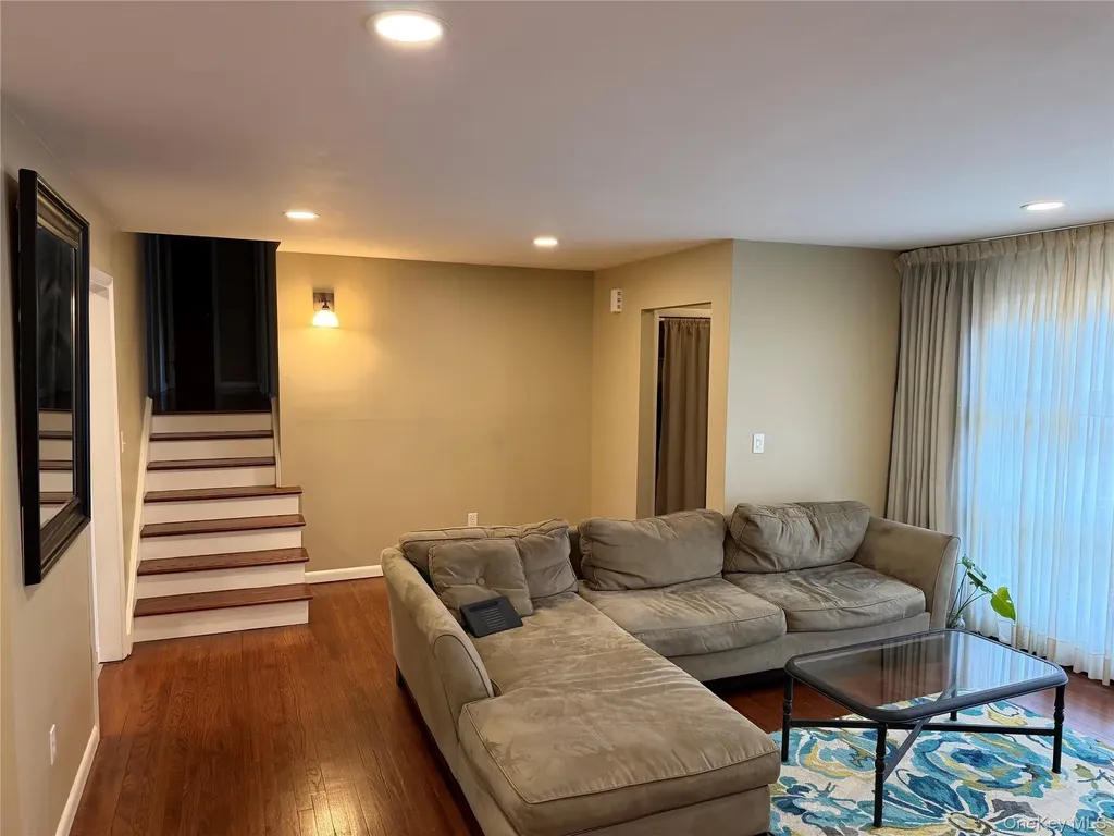 21 Crescent Place Monroe NY 10950