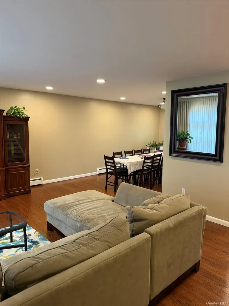 21 Crescent Place Monroe NY 10950