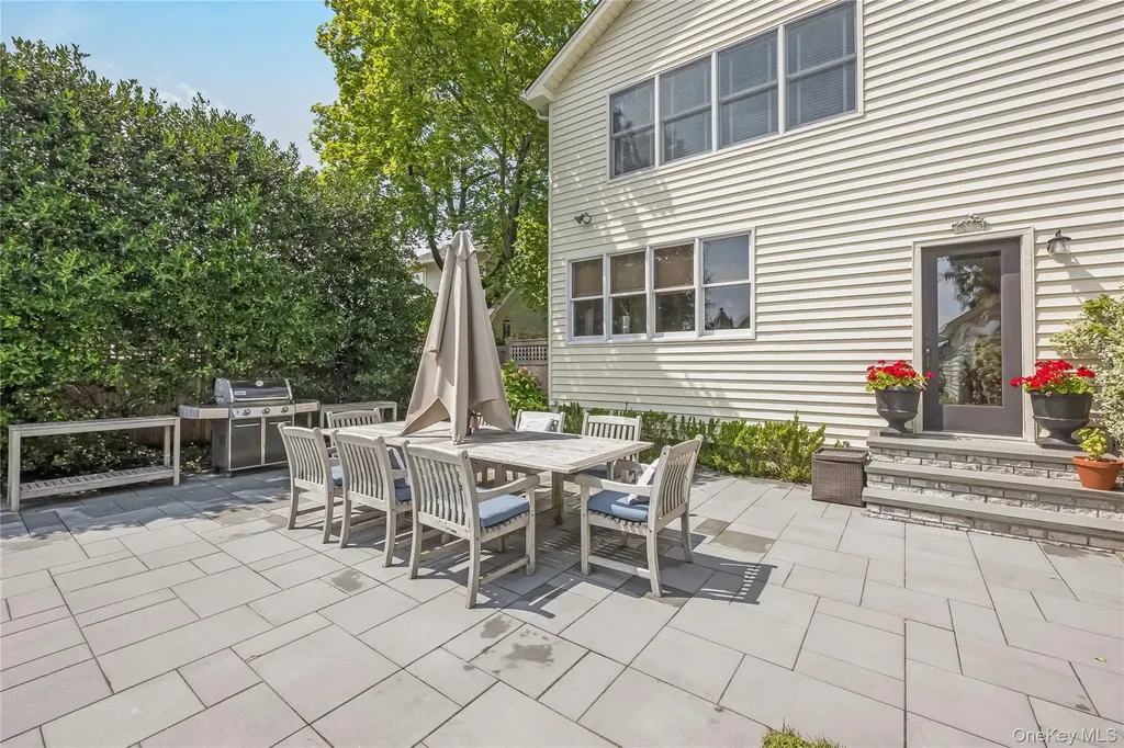 151 Church Avenue Islip NY 11751