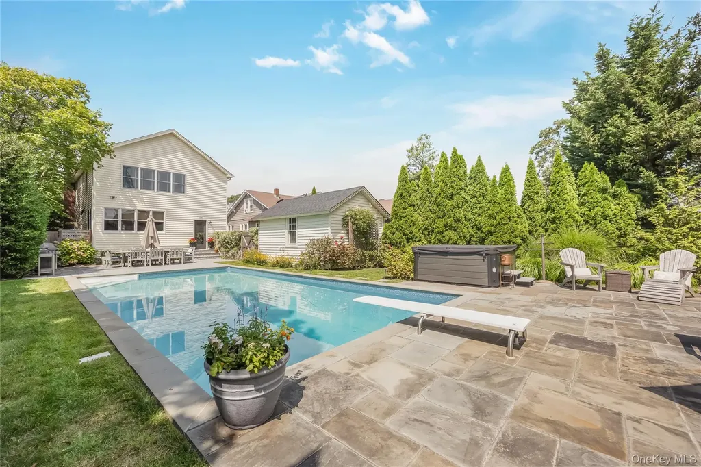 151 Church Avenue Islip NY 11751