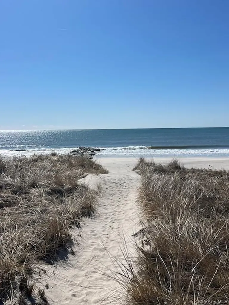 580 Dune Road Westhampton Beach NY 11978