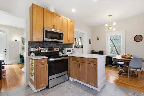 62 Marlorville Road Wappingers Falls NY 12590