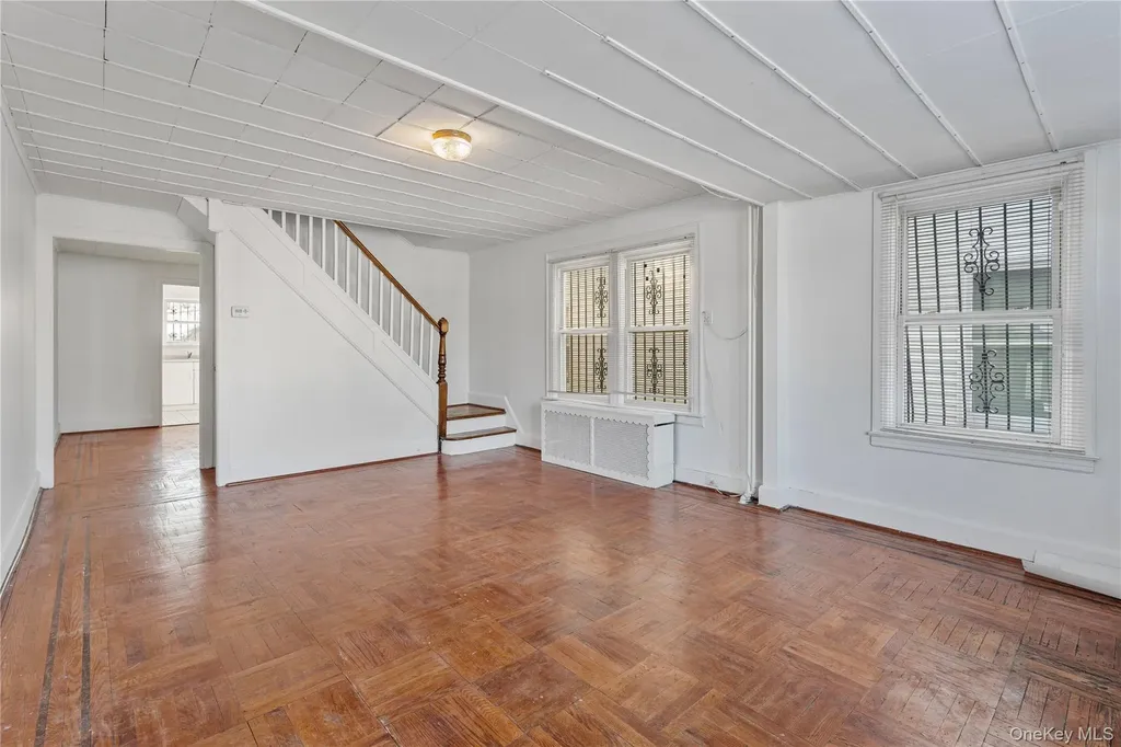 123-10 25th Road Flushing NY 11354