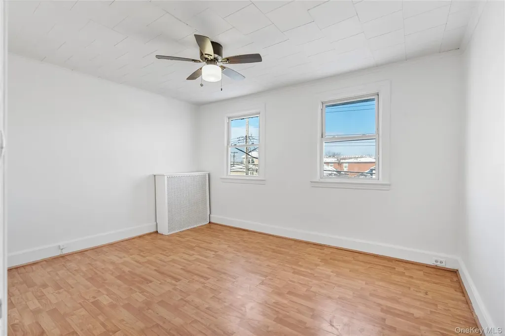 123-10 25th Road Flushing NY 11354