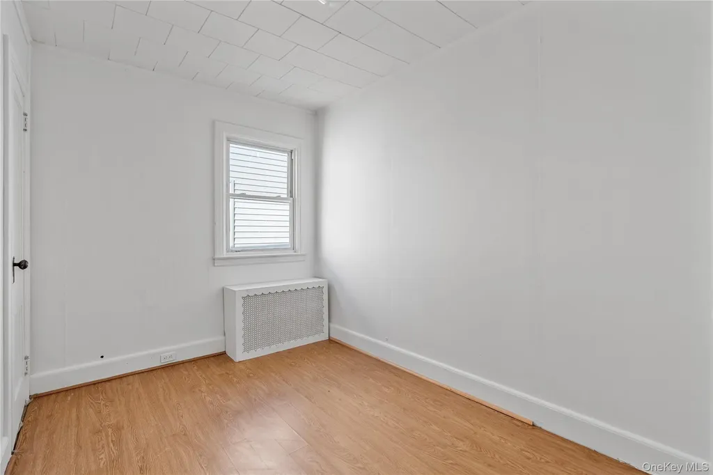 123-10 25th Road Flushing NY 11354