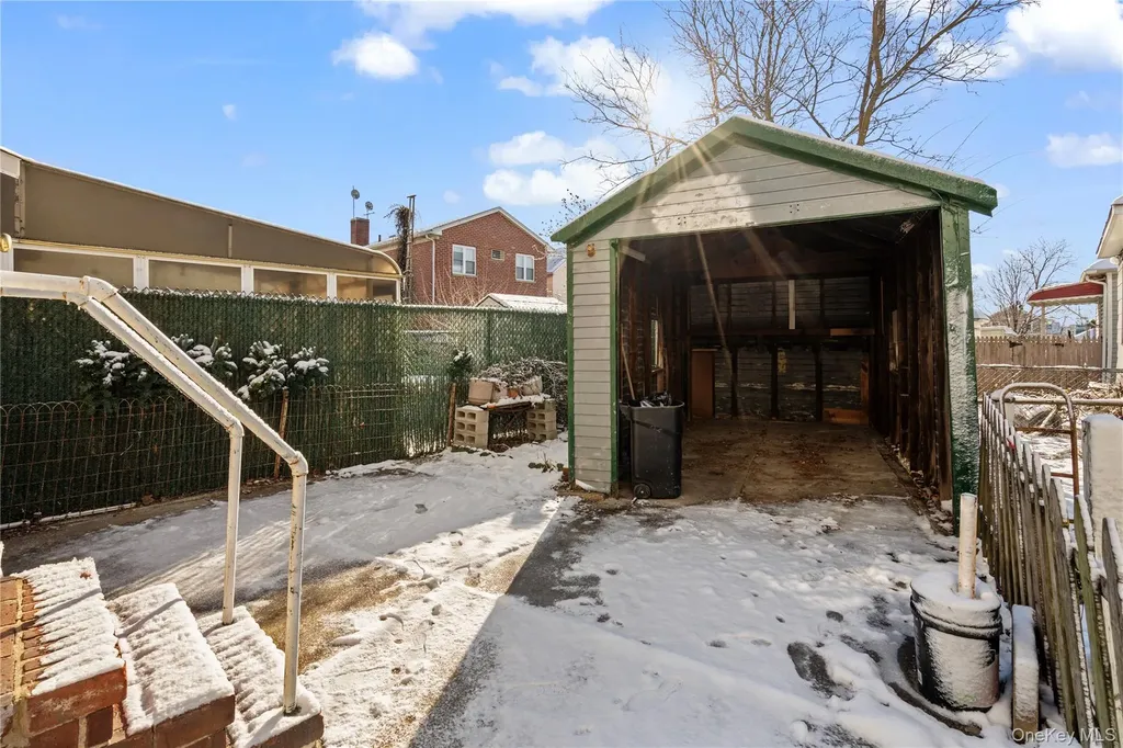 123-10 25th Road Flushing NY 11354