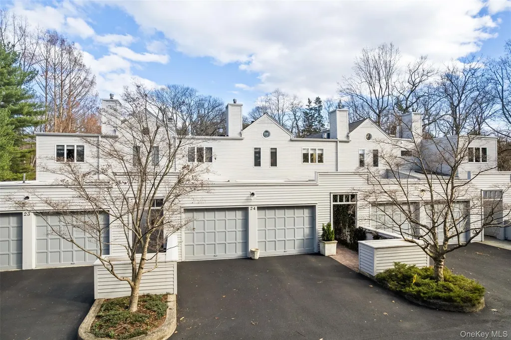 24 Beechwood Way Briarcliff Manor NY 10510