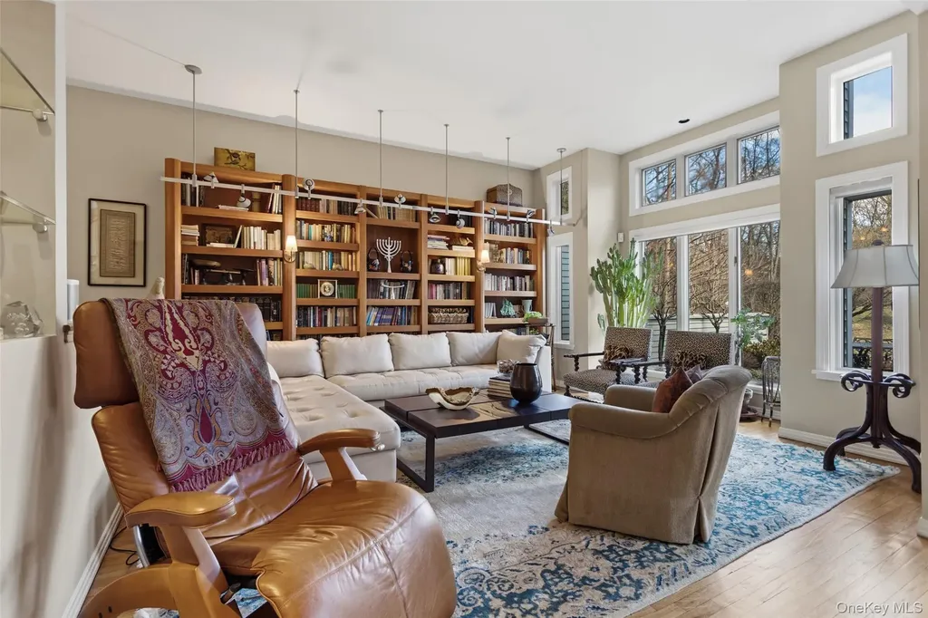 24 Beechwood Way Briarcliff Manor NY 10510