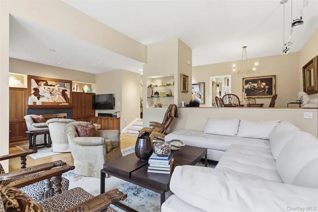 24 Beechwood Way Briarcliff Manor NY 10510