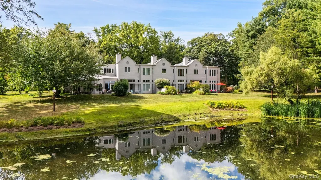 24 Beechwood Way Briarcliff Manor NY 10510