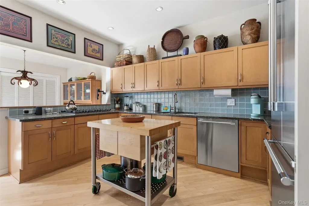 24 Beechwood Way Briarcliff Manor NY 10510