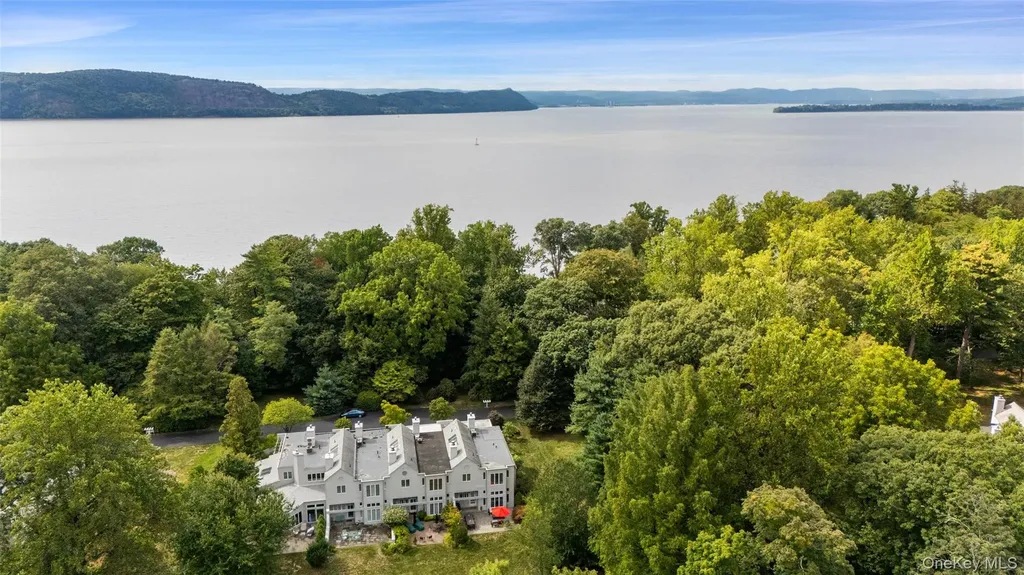 24 Beechwood Way Briarcliff Manor NY 10510
