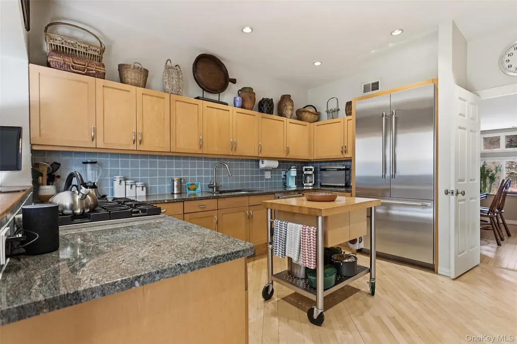 24 Beechwood Way Briarcliff Manor NY 10510
