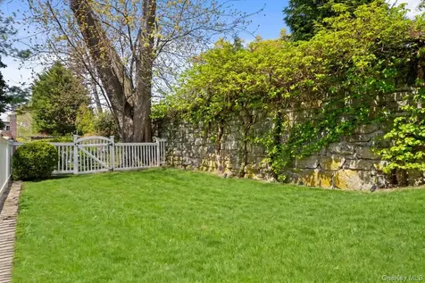 1020 Constable Drive Mamaroneck NY 10543