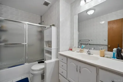 8414 Lefferts Boulevard Kew Gardens NY 11415