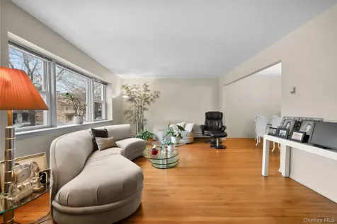 8414 Lefferts Boulevard Kew Gardens NY 11415