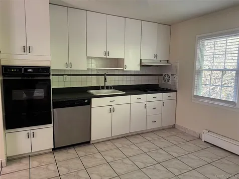 23 Frederick Street Garnerville NY 10923