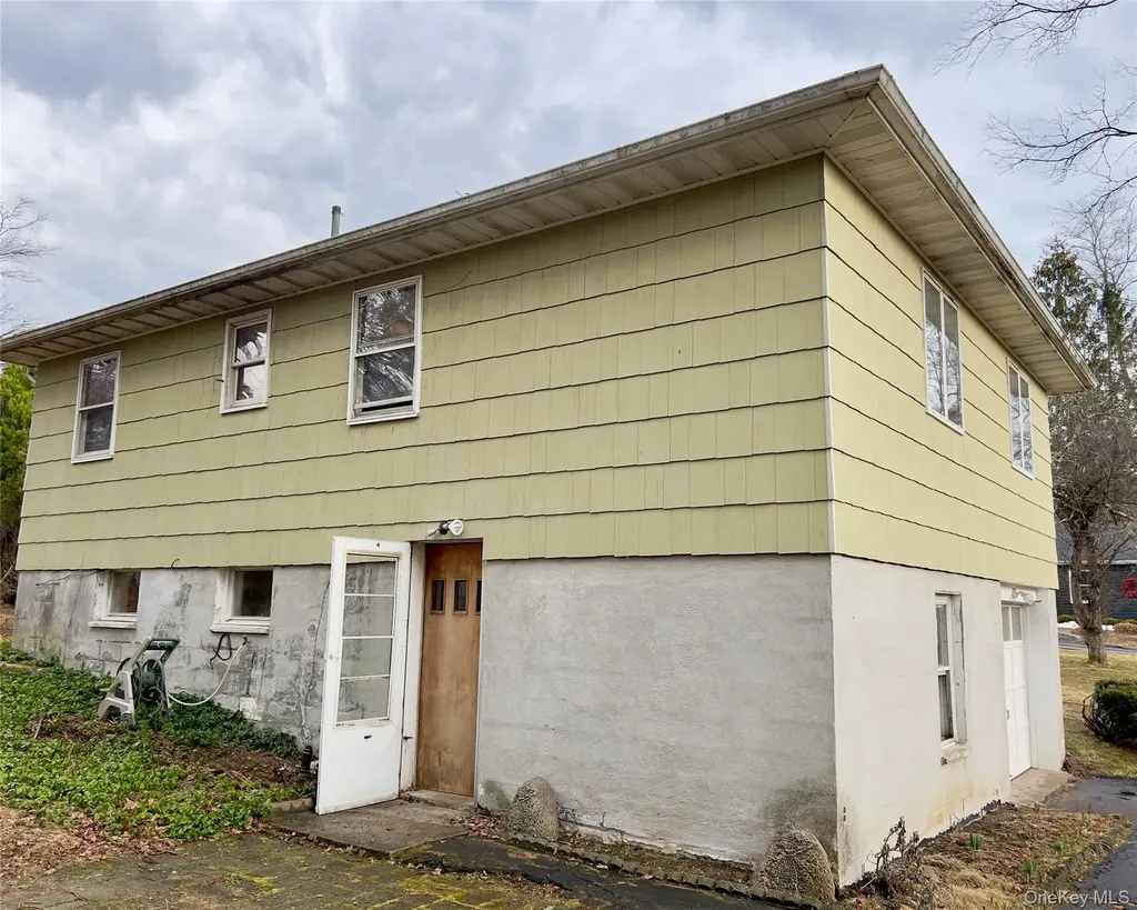 2 Camden Road Brewster NY 10509