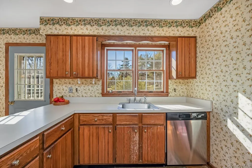 43 Farm Road N Wading River NY 11792