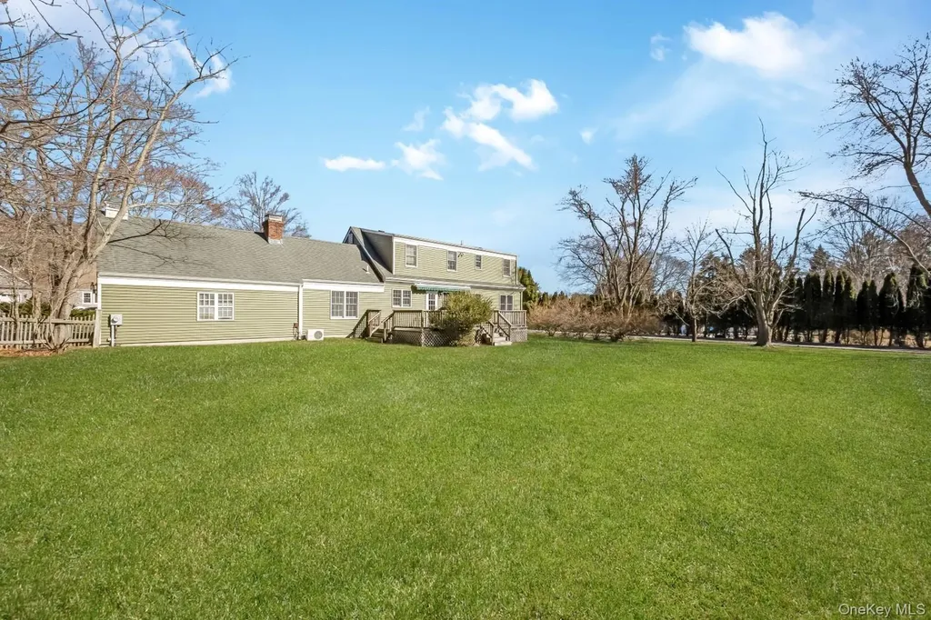 43 Farm Road N Wading River NY 11792