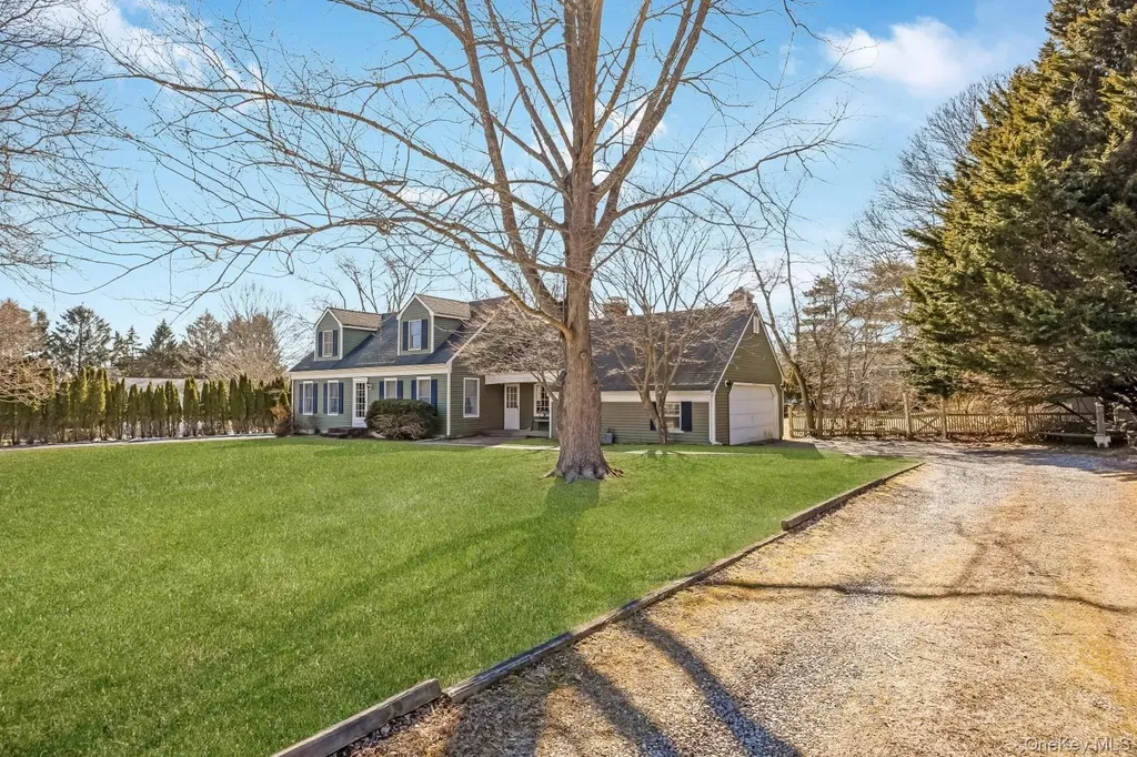 43 Farm Road N Wading River NY 11792