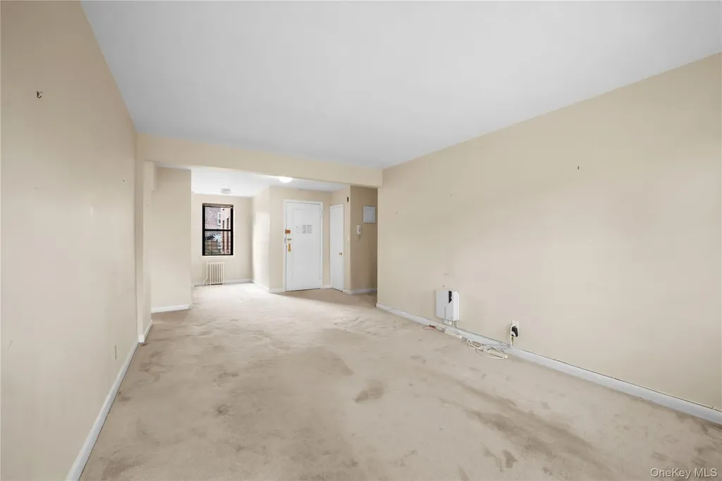 215-12 47th Bayside NY 11361
