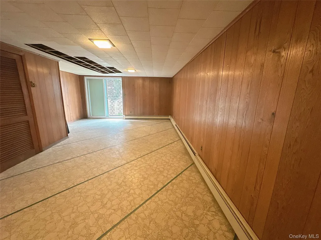 4346 Byrd Street Flushing NY 11355