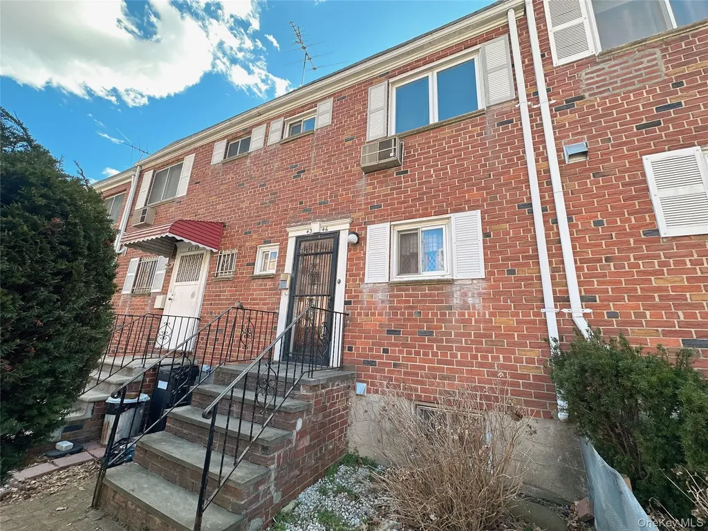4346 Byrd Street Flushing NY 11355