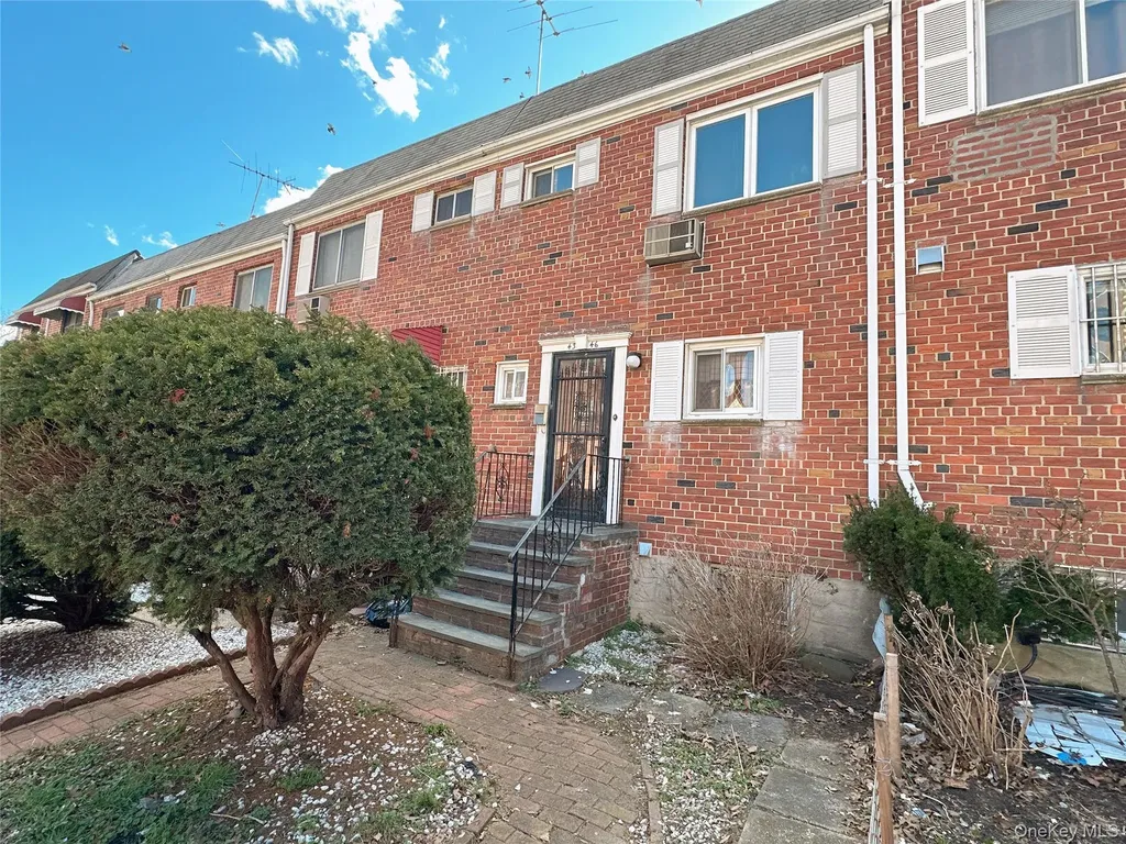 4346 Byrd Street Flushing NY 11355