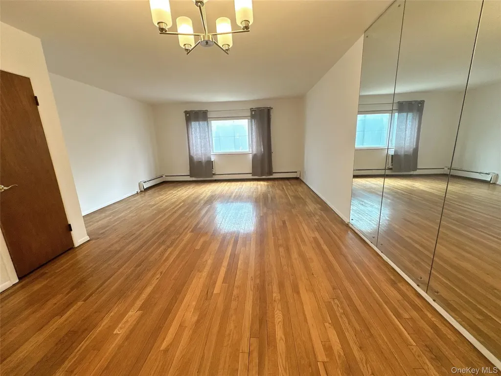 4346 Byrd Street Flushing NY 11355