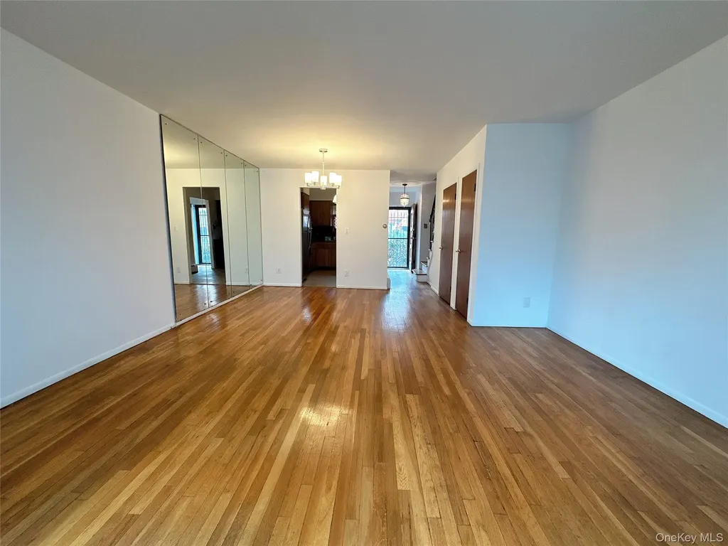 4346 Byrd Street Flushing NY 11355