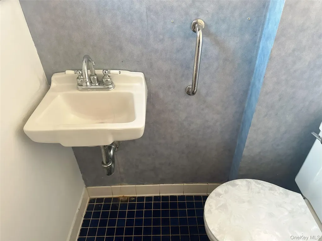 4346 Byrd Street Flushing NY 11355
