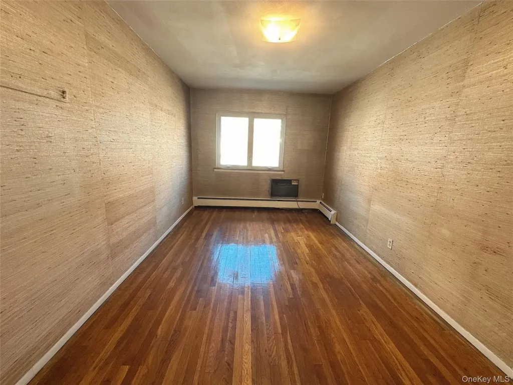 4346 Byrd Street Flushing NY 11355