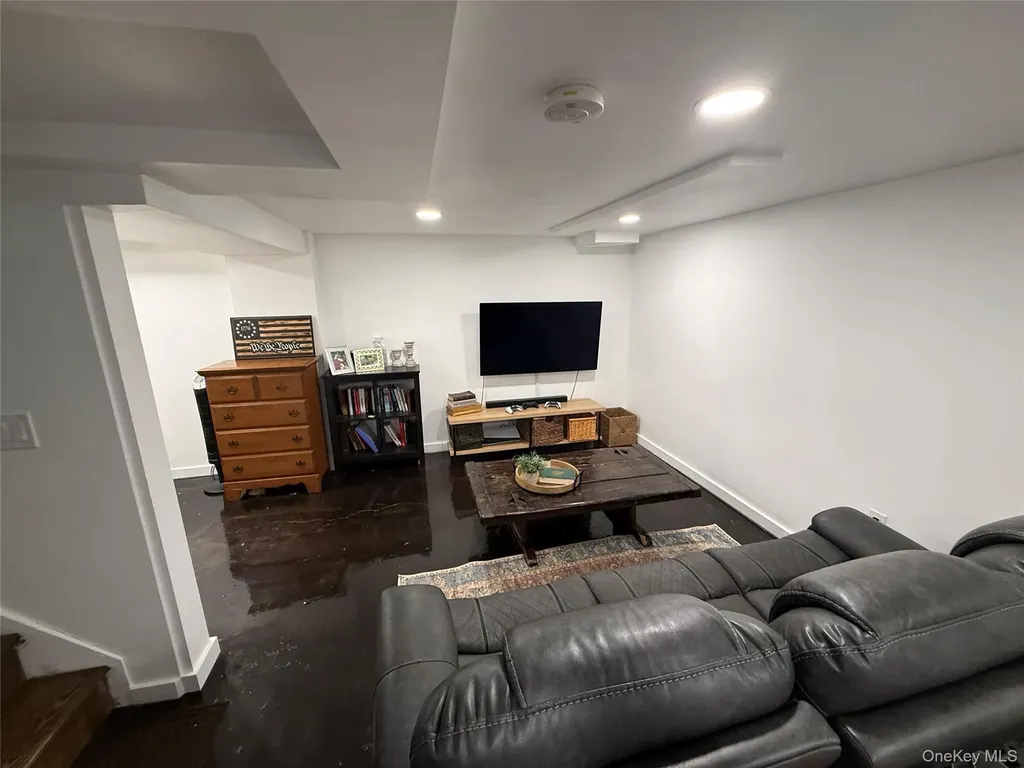 43 Birchwood Drive New Windsor NY 12553