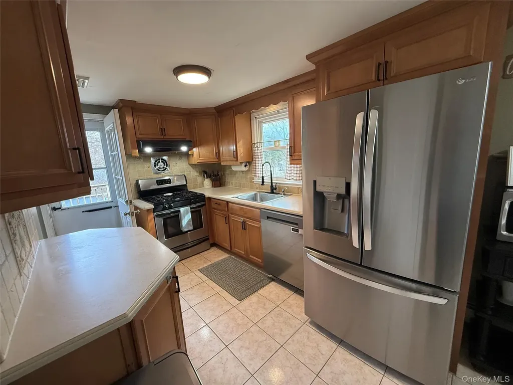 43 Birchwood Drive New Windsor NY 12553