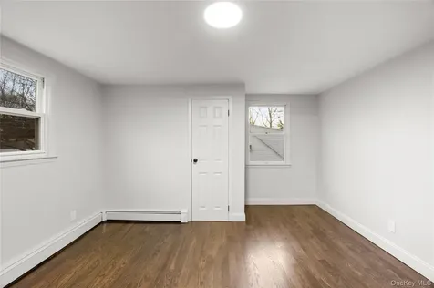 18 Clark Street Huntington NY 11743