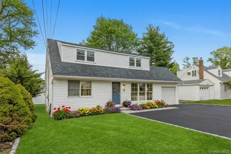 18 Clark Street Huntington NY 11743