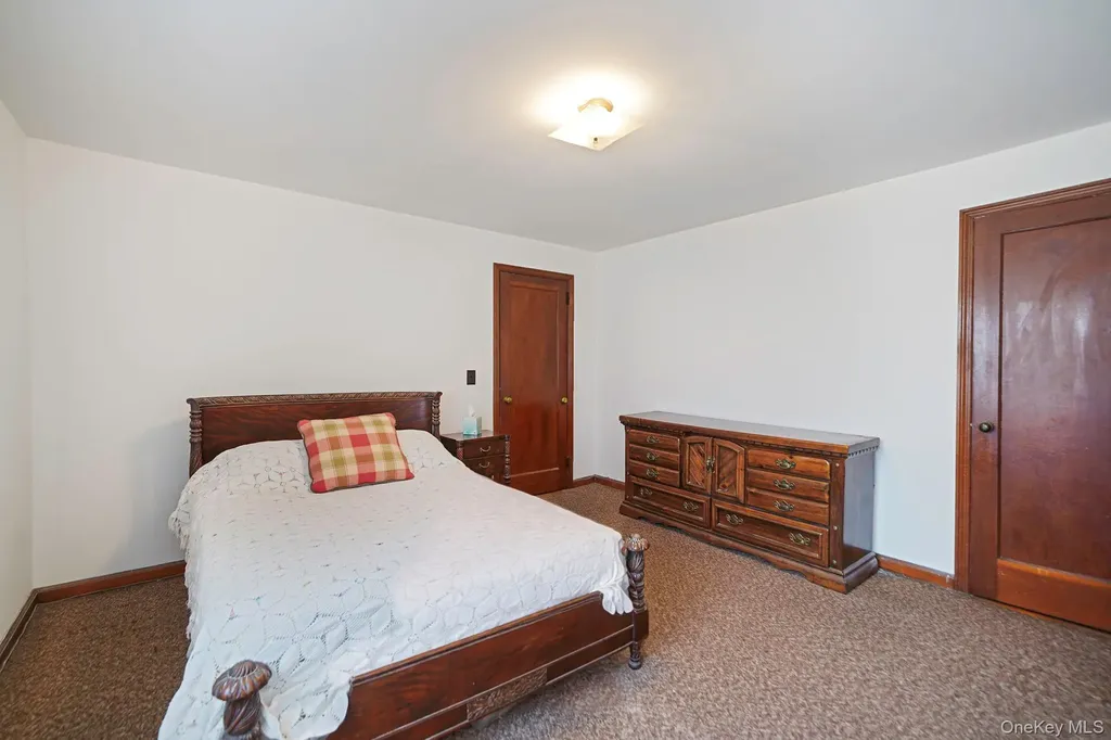 64 John Street Patchogue NY 11772