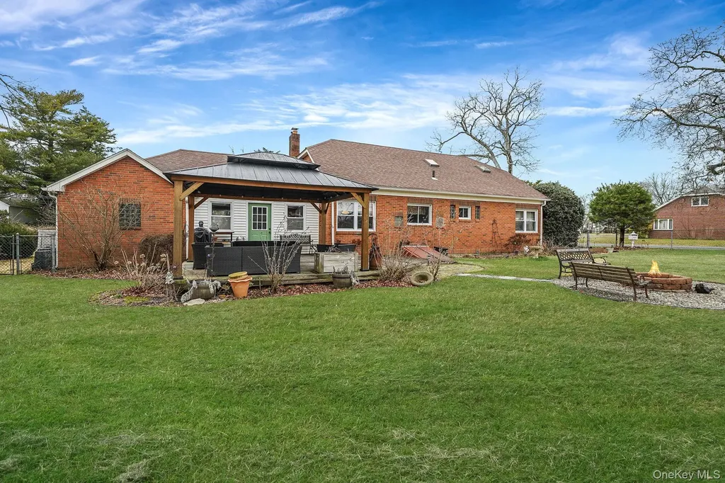 64 John Street Patchogue NY 11772