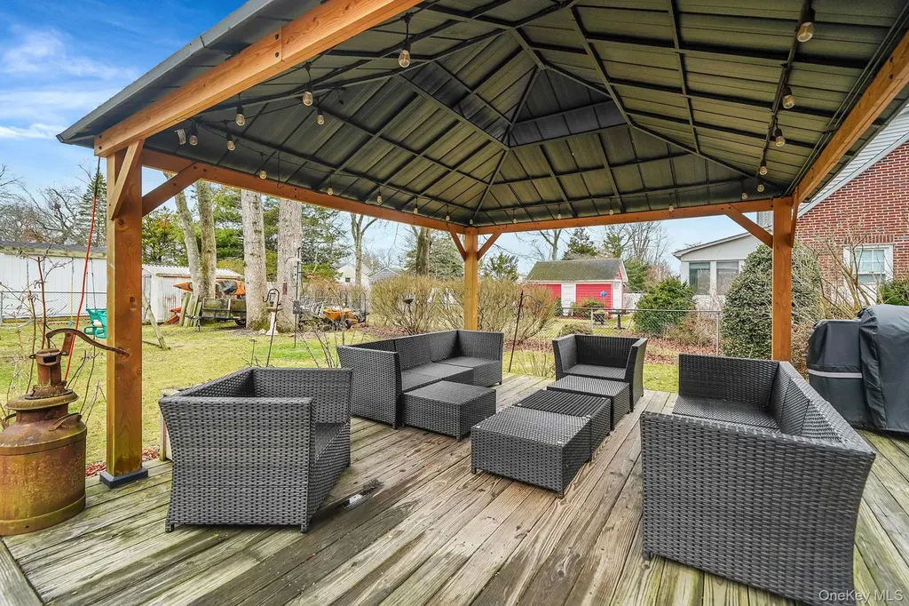 64 John Street Patchogue NY 11772