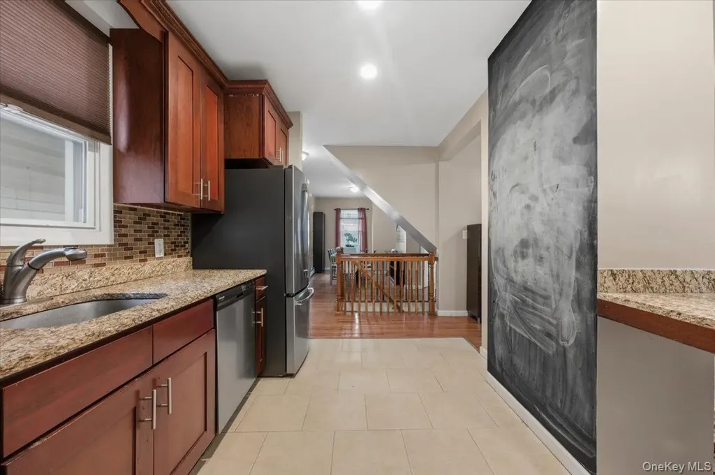 329 Union Avenue Mount Vernon NY 10550