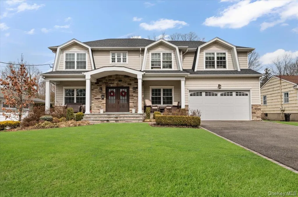 42 Meadowbrook Road Syosset NY 11791
