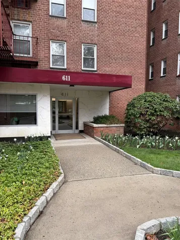 611 Palmer Road Yonkers NY 10701