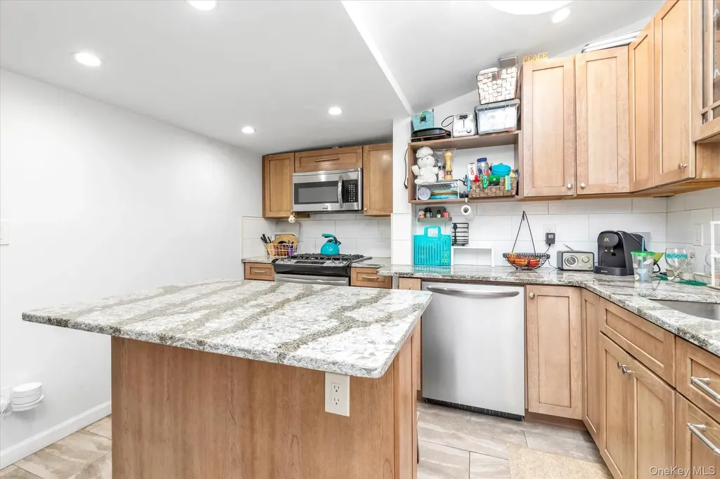 103 Oakley Avenue Elmont NY 11003