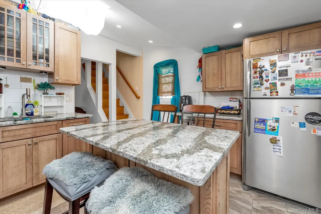103 Oakley Avenue Elmont NY 11003