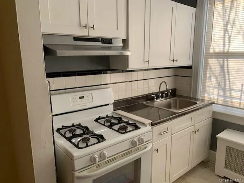 5869 59th Street Maspeth NY 11378