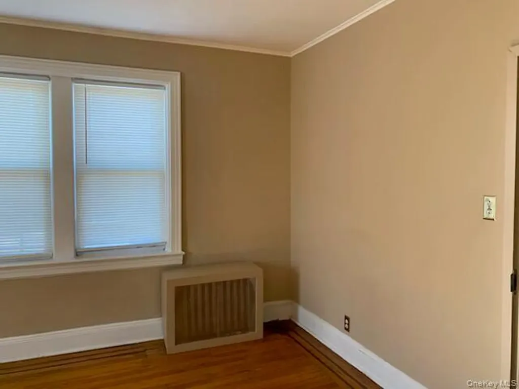 5869 59th Street Maspeth NY 11378